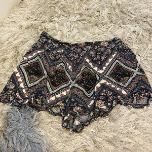 American eagle patterned fabric comfy shorts